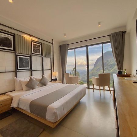 Hotel Onrock Ела Екстериор снимка