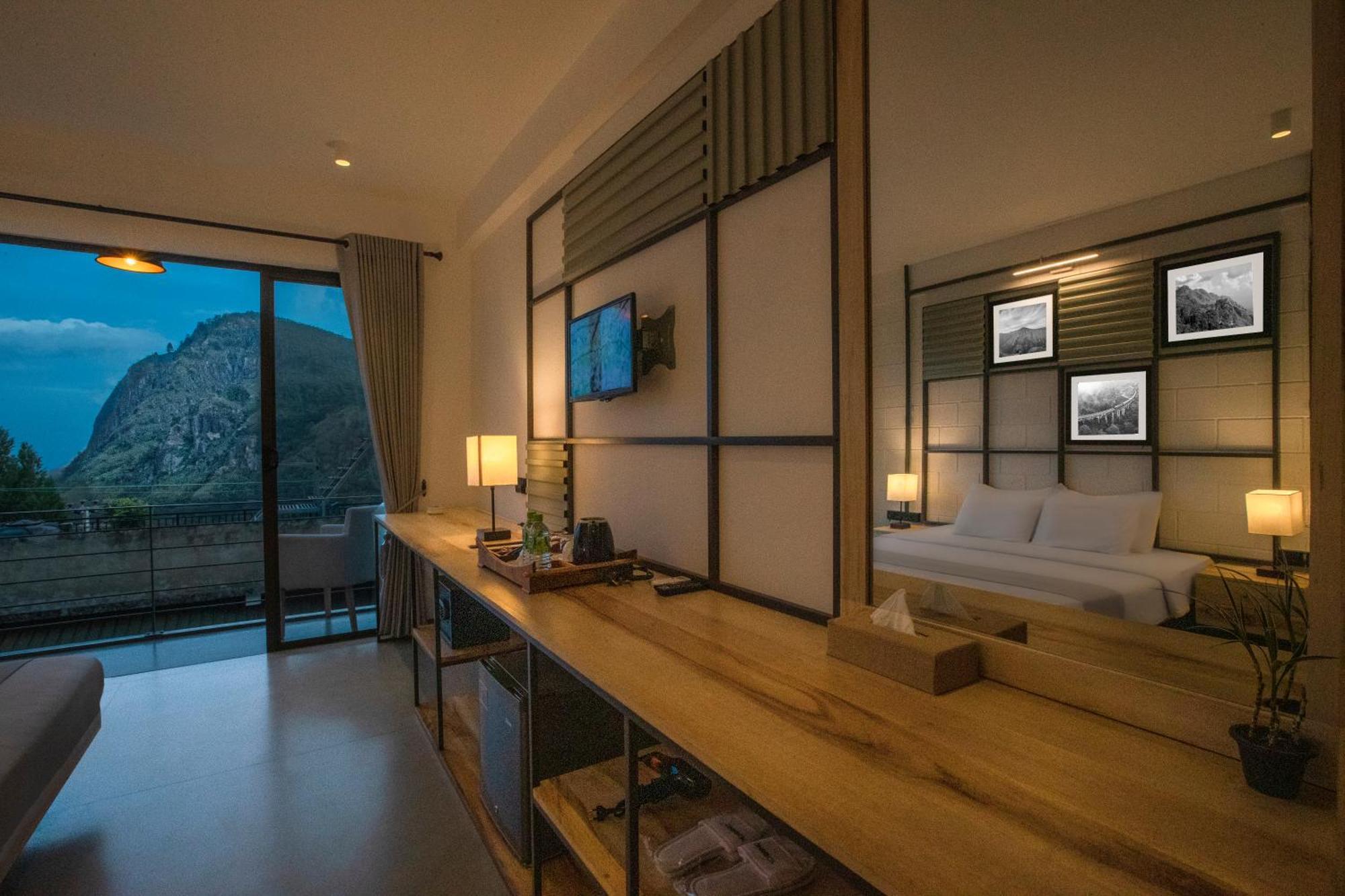 Hotel Onrock Ела Екстериор снимка
